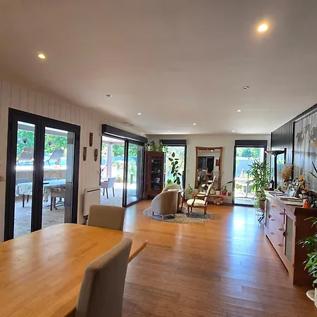 Maya Uma 3* 방데 몽탈리베