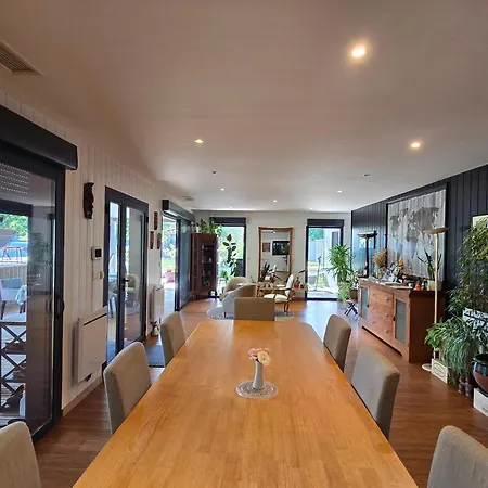 B&B Maya Uma 방데 몽탈리베