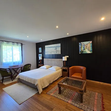 Maya Uma 3* 방데 몽탈리베