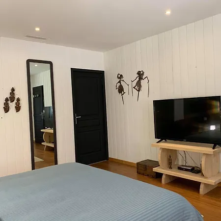 B&B Maya Uma 방데 몽탈리베