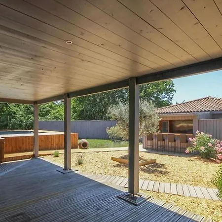 Maya Uma B&B 방데 몽탈리베