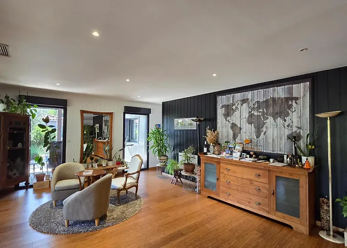 Maya Uma Bed & Breakfast 3*