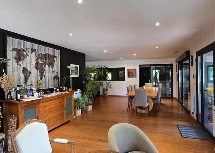 Maya Uma Vendays-Montalivet